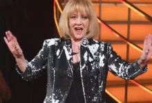 is amanda barrie still alive