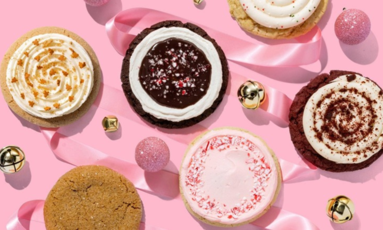 what time does crumbl cookie close